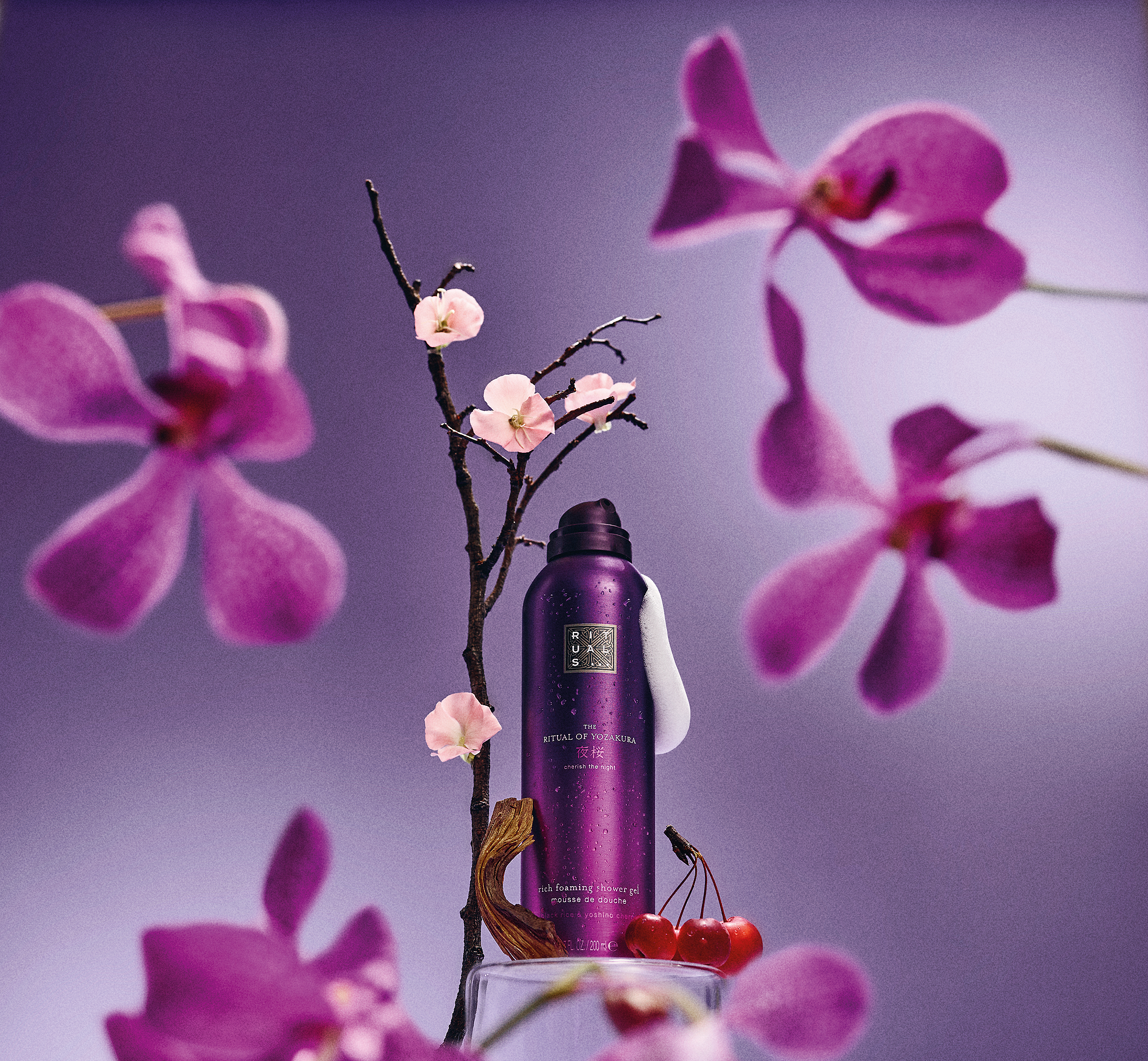 1117148-rituals-yozakura-shoot-foaming-showergel-flowers-PNG.png