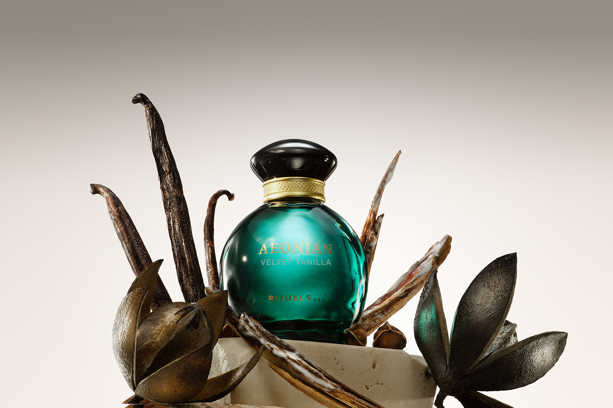 1120741-ac26014-aeonian-2026-edp-velvet-vanilla-60ml-PNG (1).png