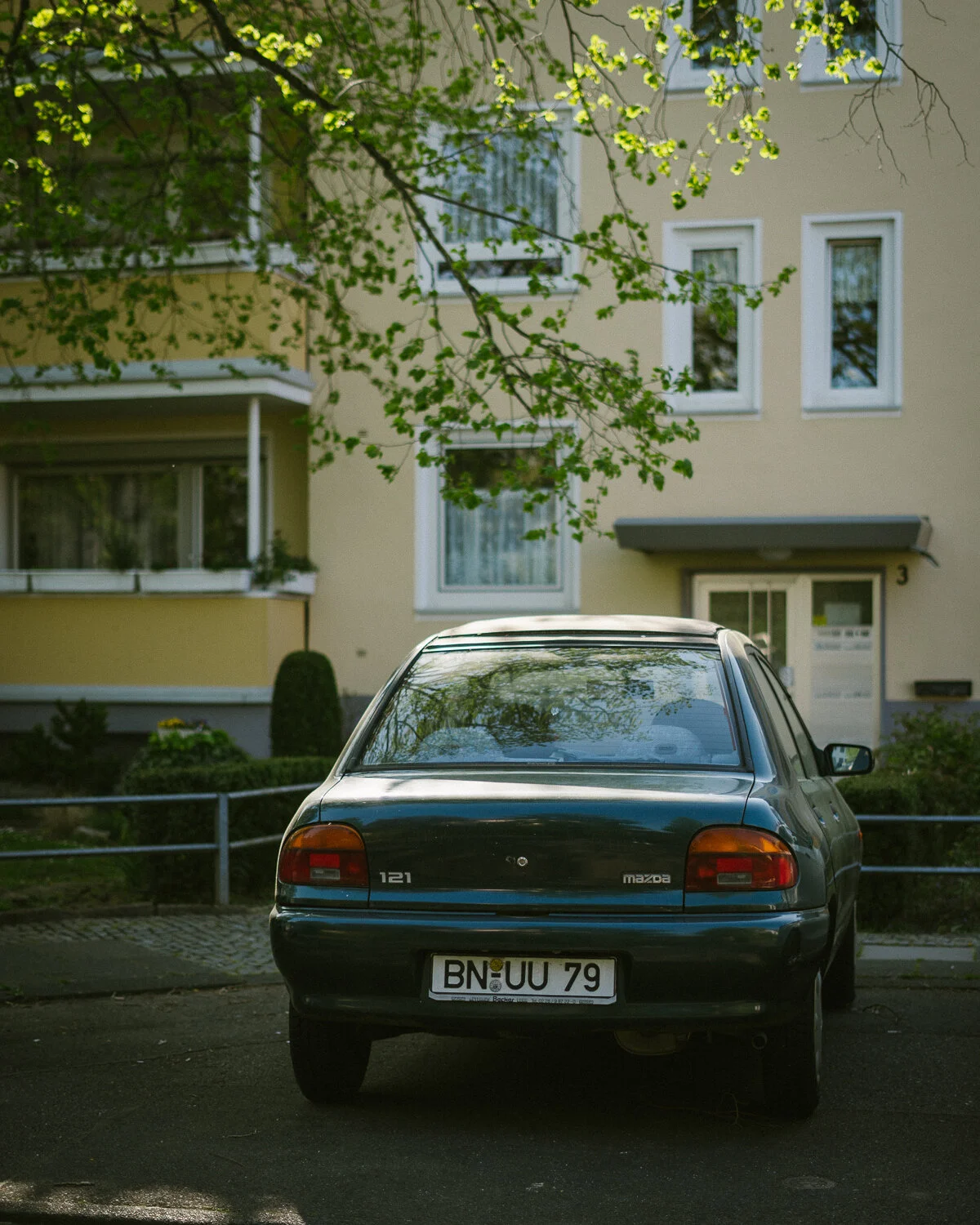 Mazda 121 1