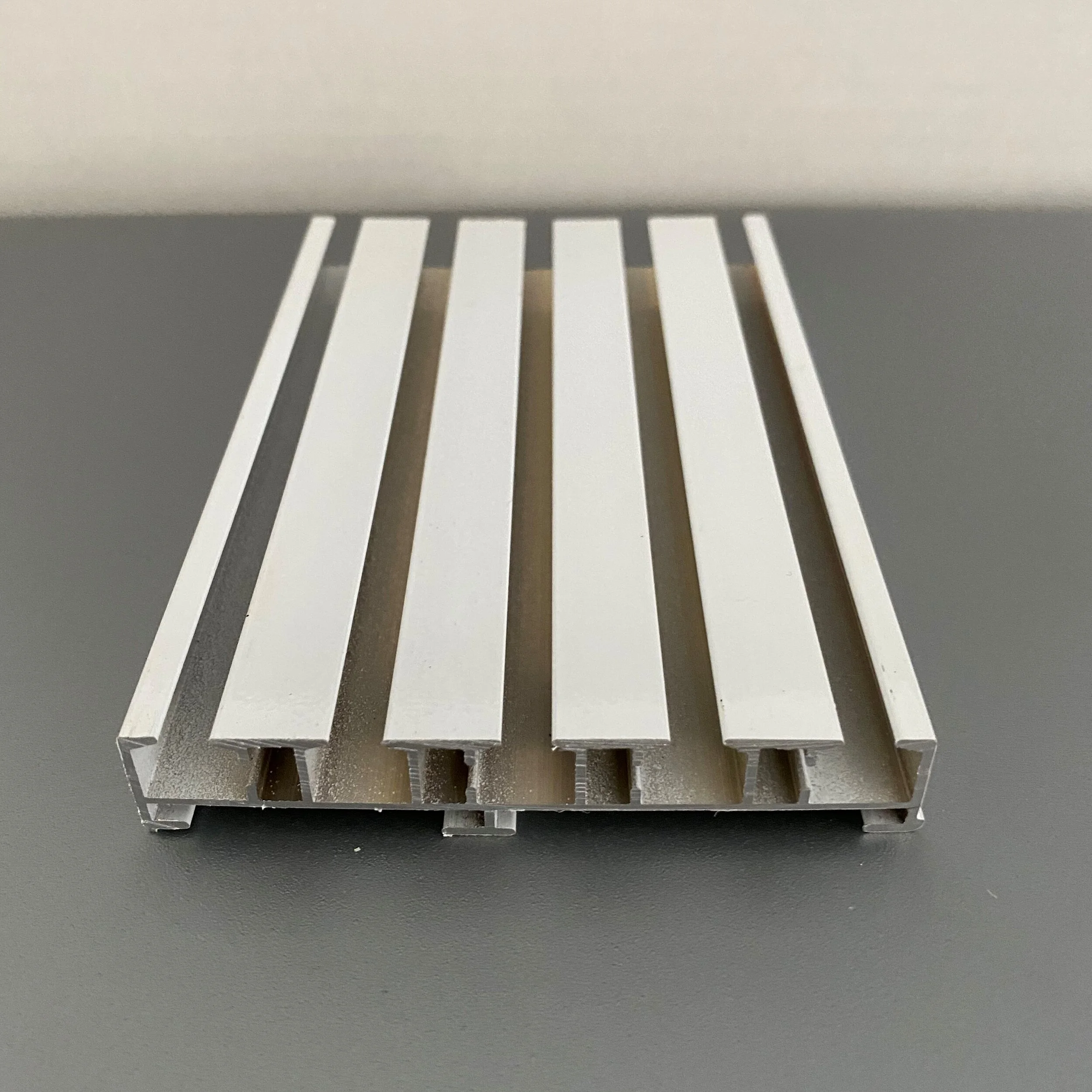 HI-PT01 Panel Track -  5 ribs