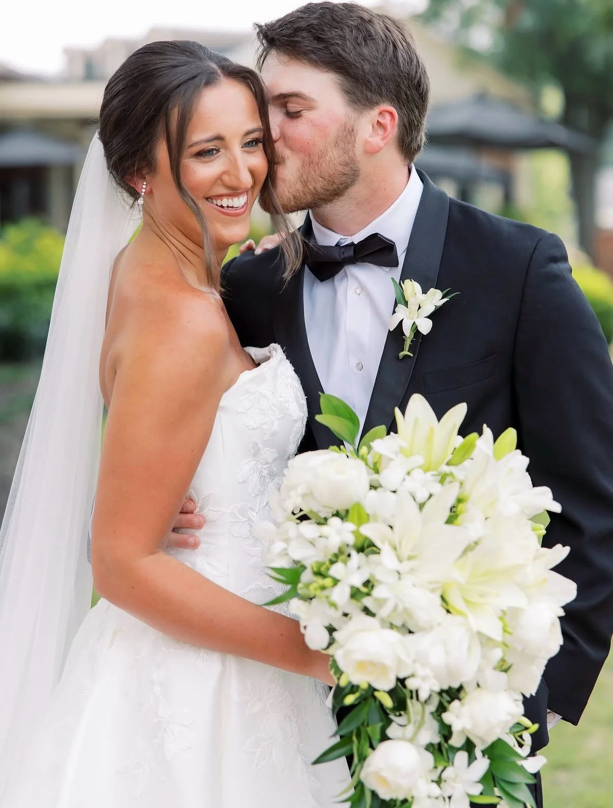 The transition to fall has been so very busy!! So much so, that it&rsquo;s been hard to find the time for social media. 

But when Phoebe and Jacob&rsquo;s gorgeous wedding photos started popping up my feed, I of course had to join in on the fun!

A 