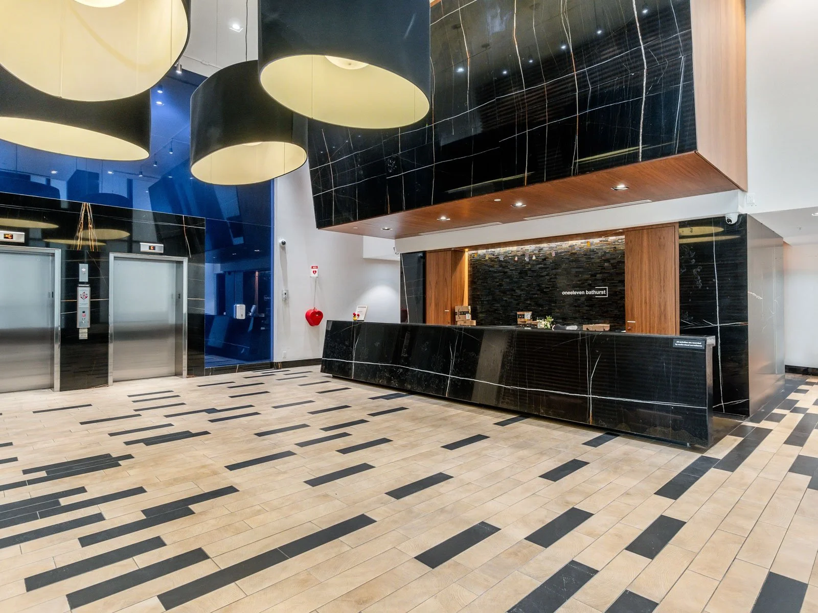 26. 1502-111 Bathurst St-5.jpg