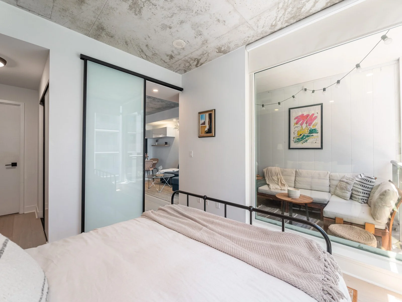 404-20 Gladstone Avenue-34.jpg