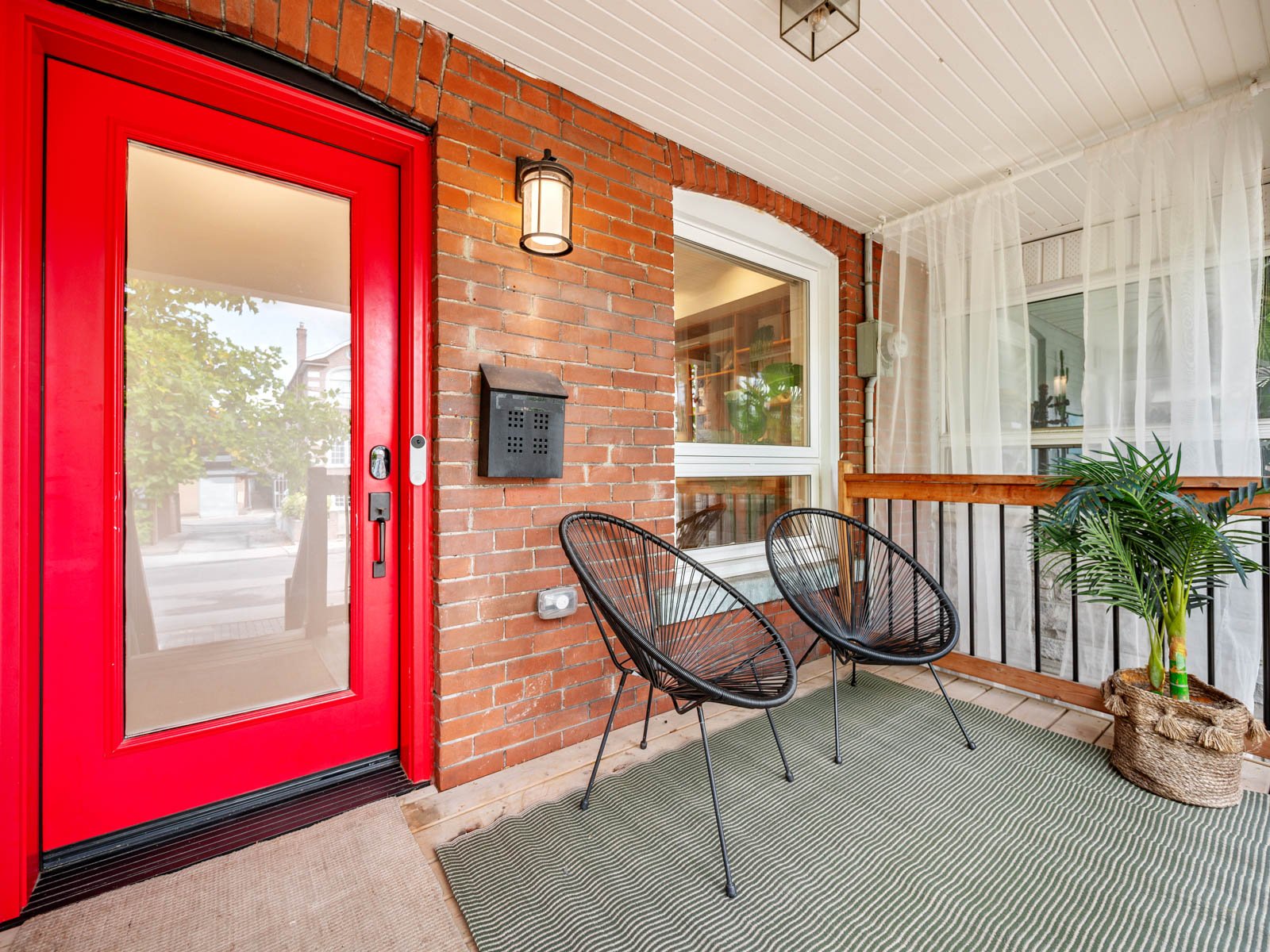 47 Armstrong Ave-5.jpg