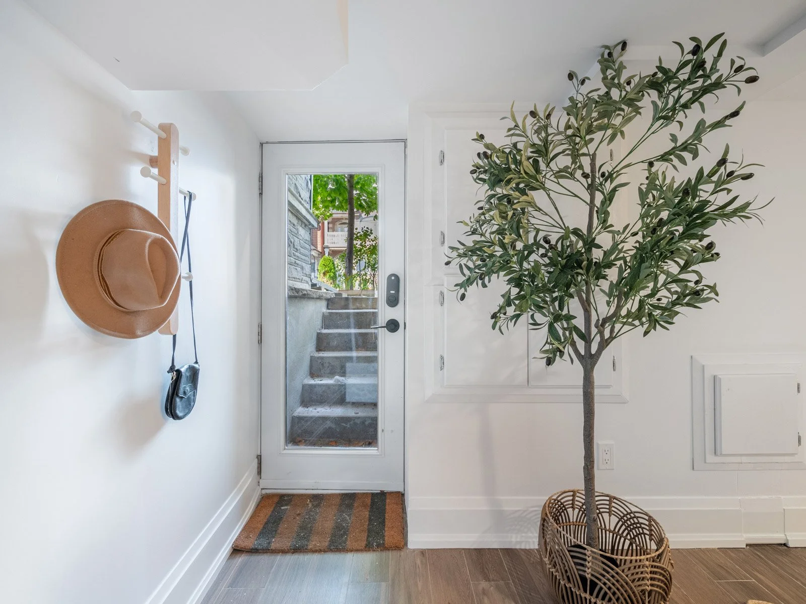 47 Armstrong Ave-49.jpg