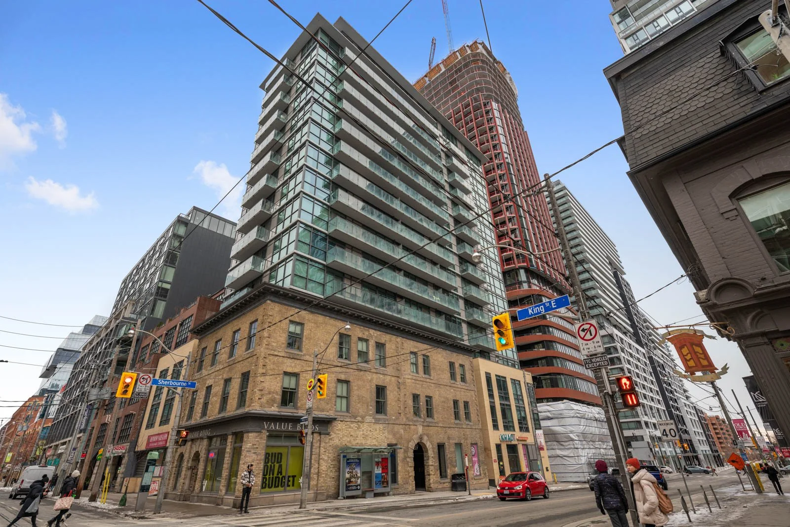 1. 801-39 Sherbourne St-3.jpg