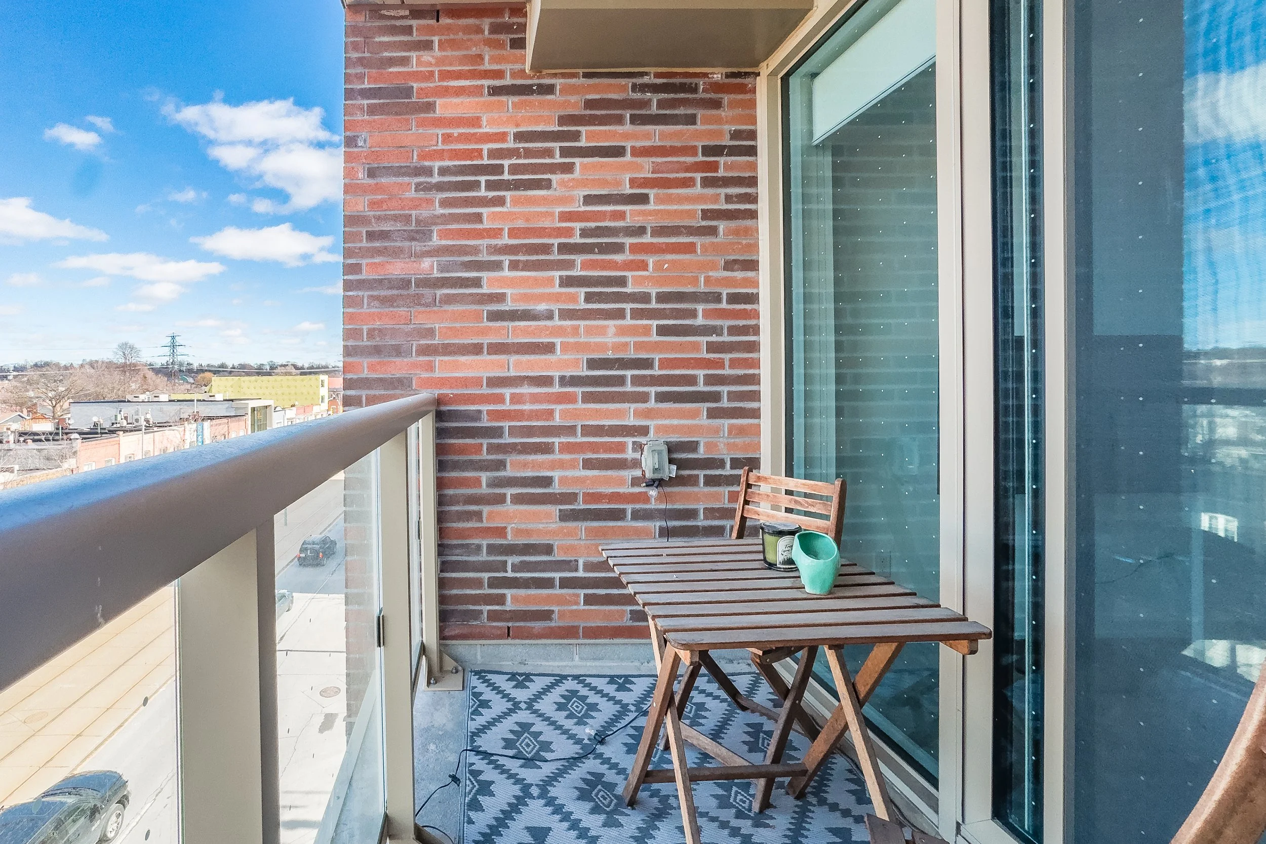 11. 422_1787_St Clair W_MLS13 (1).jpg