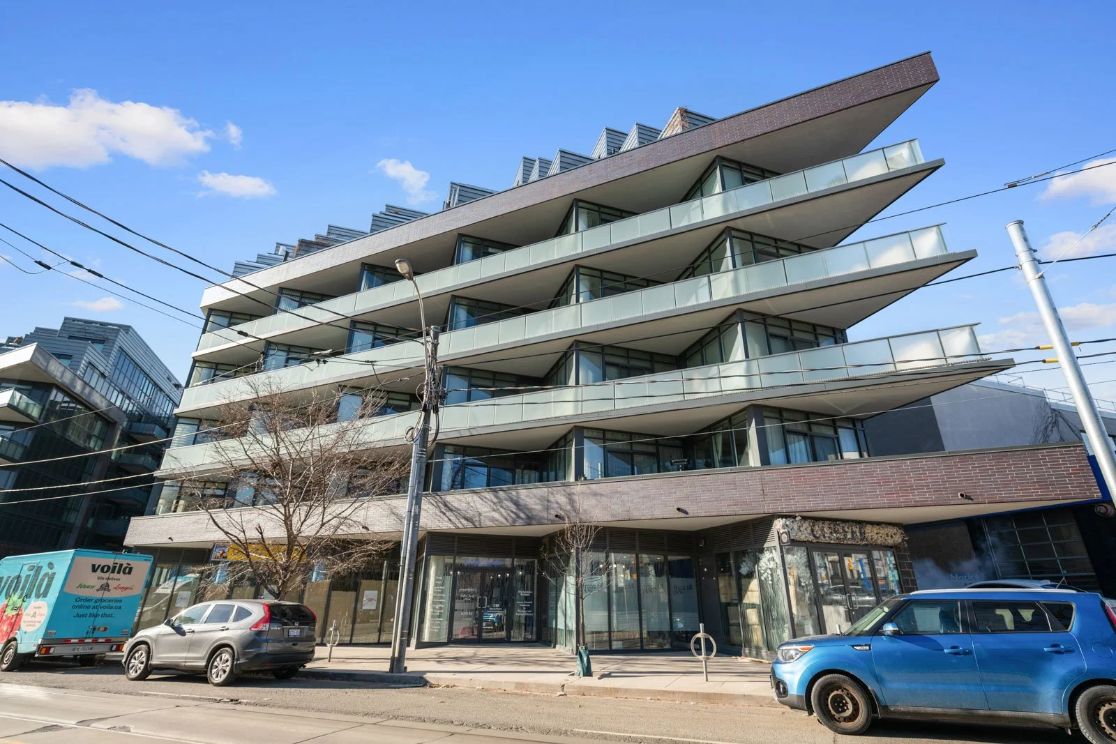 22. 402-36 Howard Park Ave-2.jpg