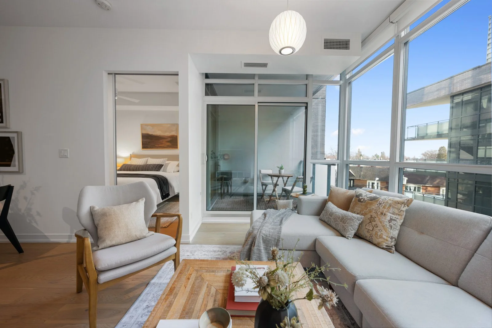 13. 402-36 Howard Park Ave-41.jpg