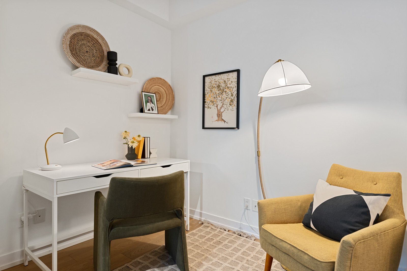 10. 402-36 Howard Park Ave-18.jpg