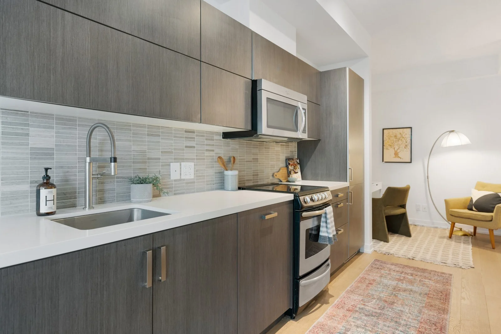 9. 402-36 Howard Park Ave-29.jpg