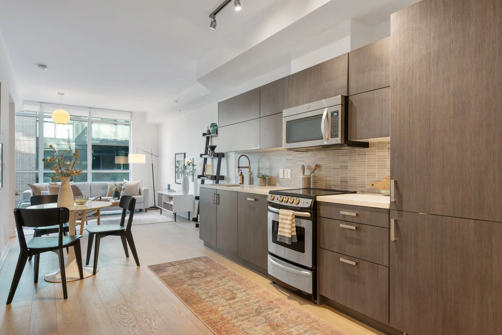 7. 402-36 Howard Park Ave-21.jpg