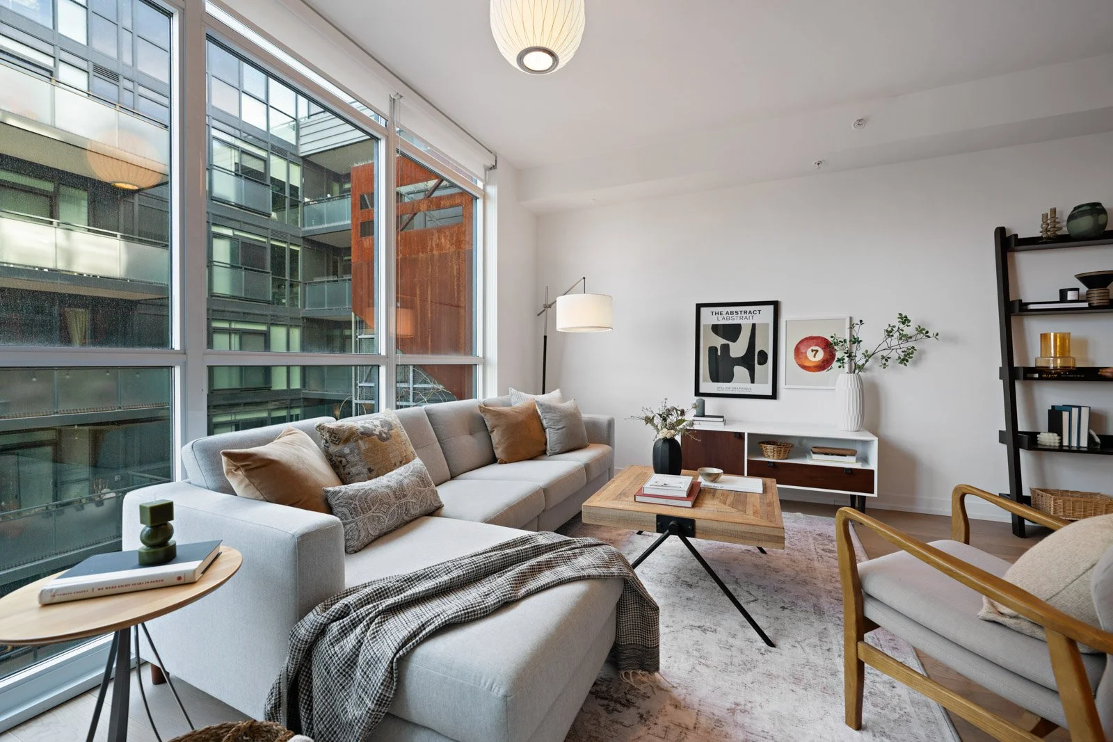 3. 402-36 Howard Park Ave-36.jpg