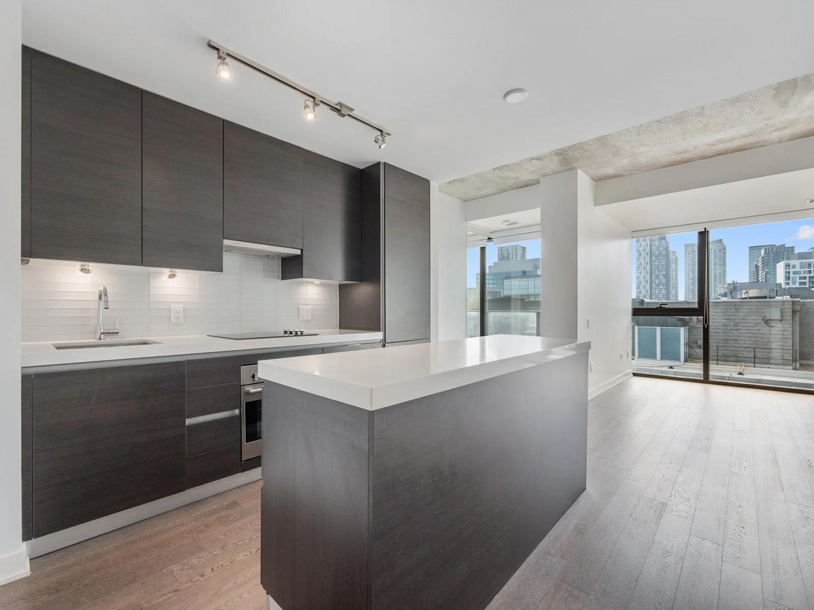 2. 929-629 King Street West-13.jpg
