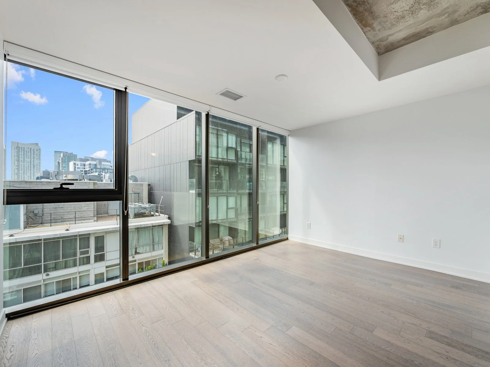 5. 929-629 King Street West-25.jpg