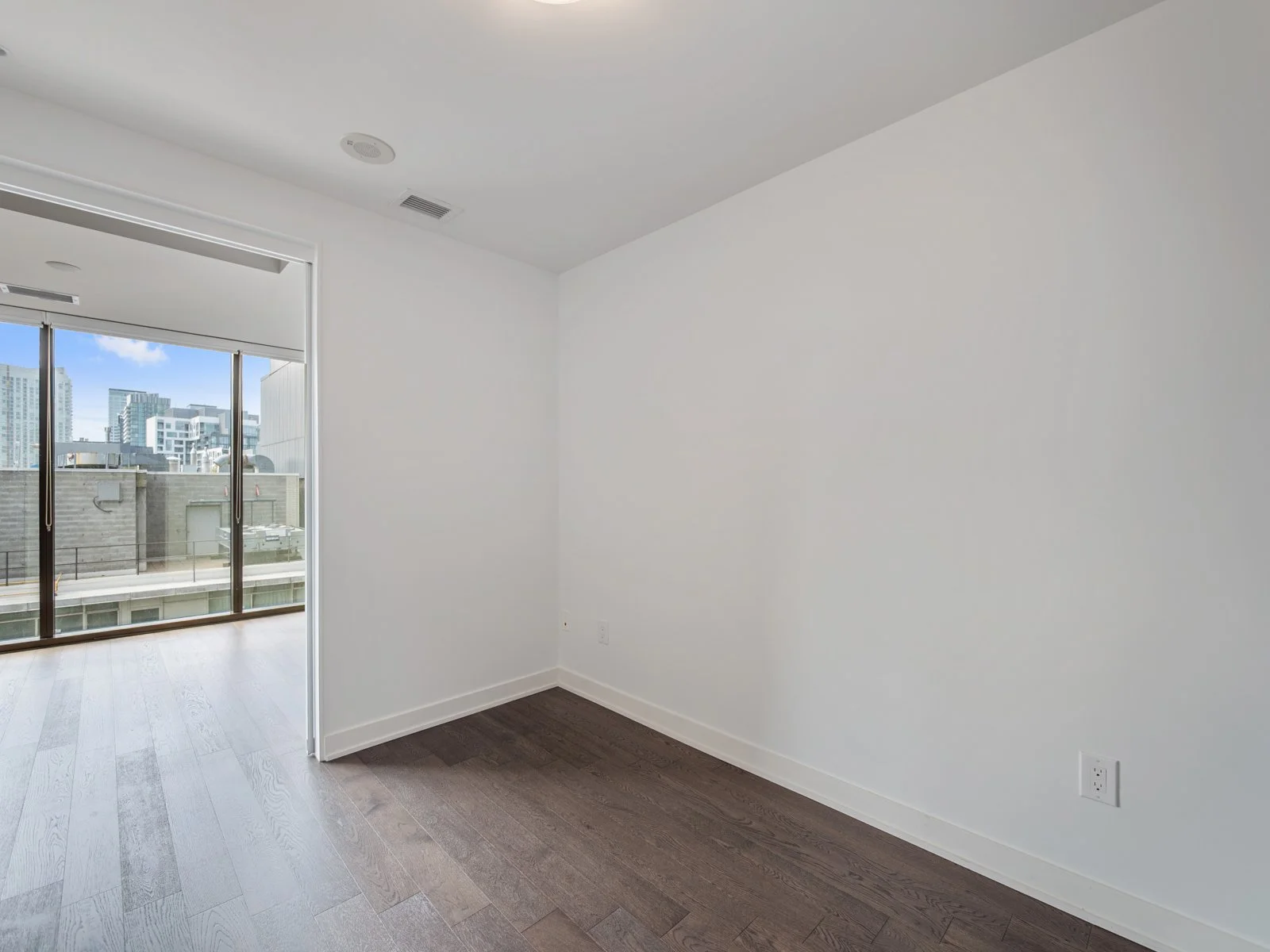 13. 929-629 King Street West-34.jpg