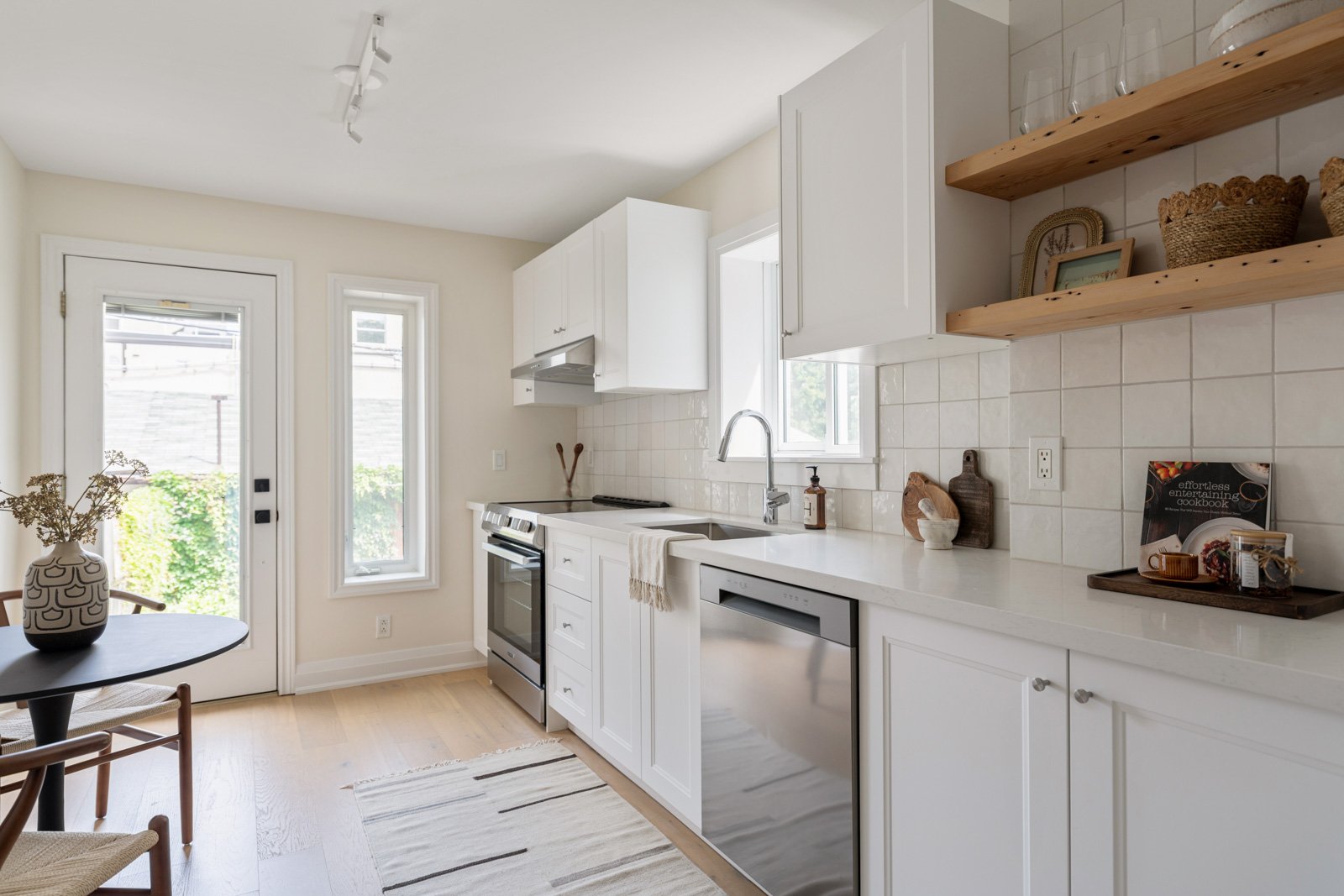 9. 34 Muir Ave-21.jpg