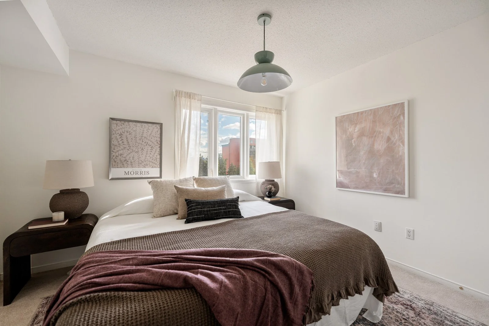 11. 221-20 Merchant Ln-49.jpg