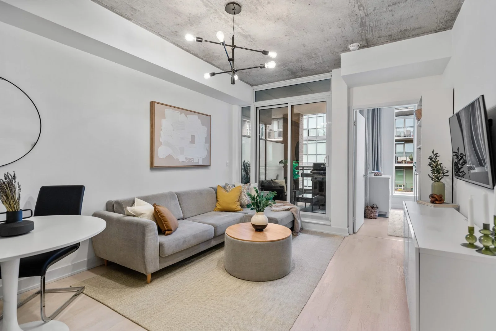 1. 714-20 Gladstone Ave-24.jpg