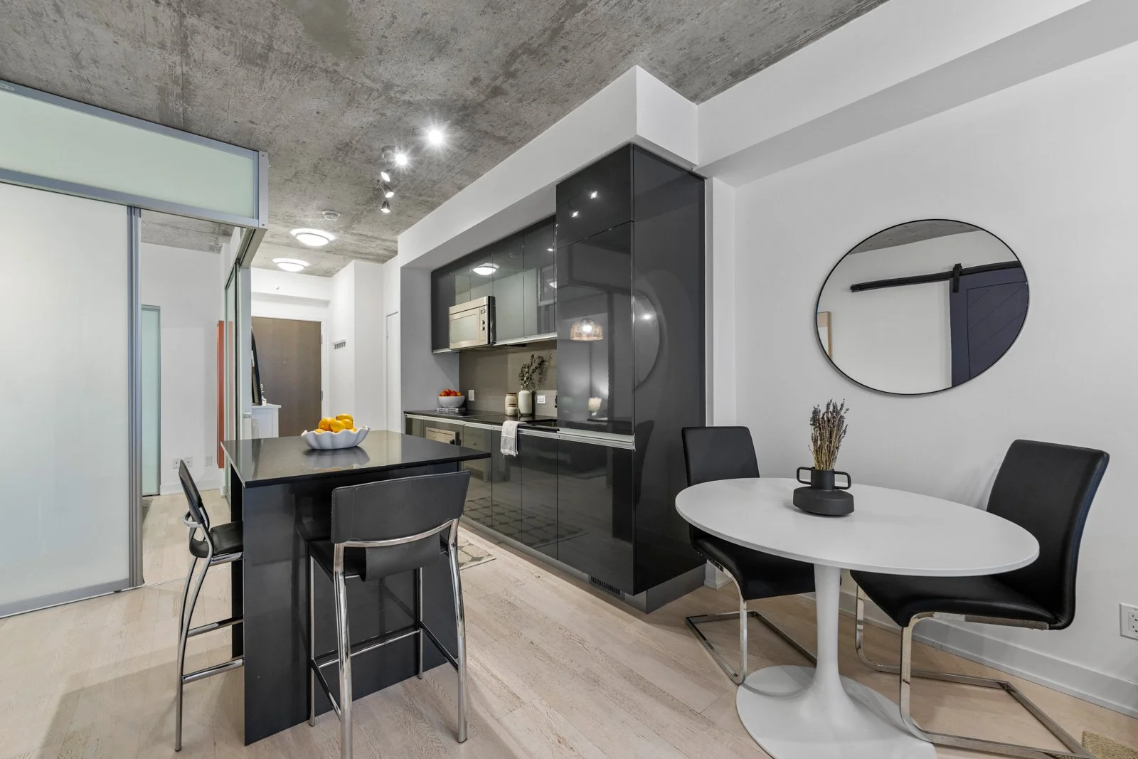 4. 714-20 Gladstone Ave-18.jpg