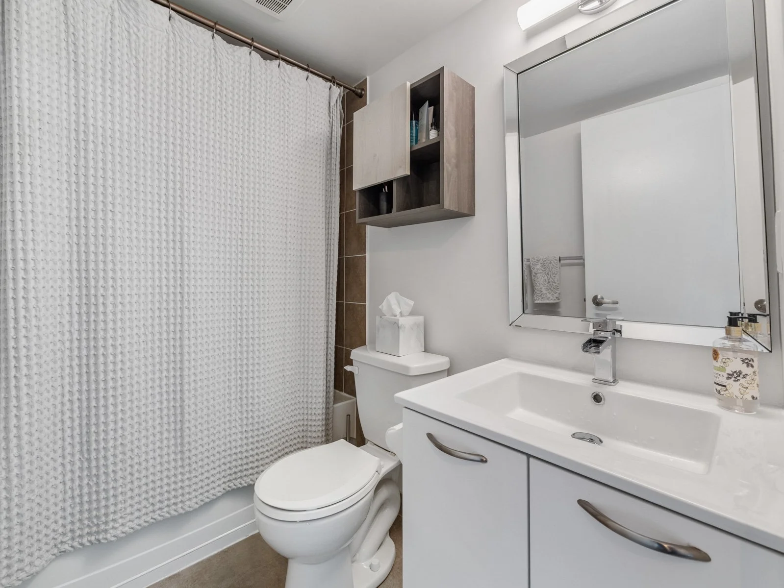 10.5 150 Sudbury St #1802-24.jpg