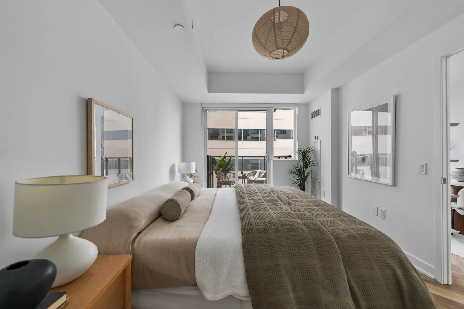 10. 1128-543 richmond st-49.jpg