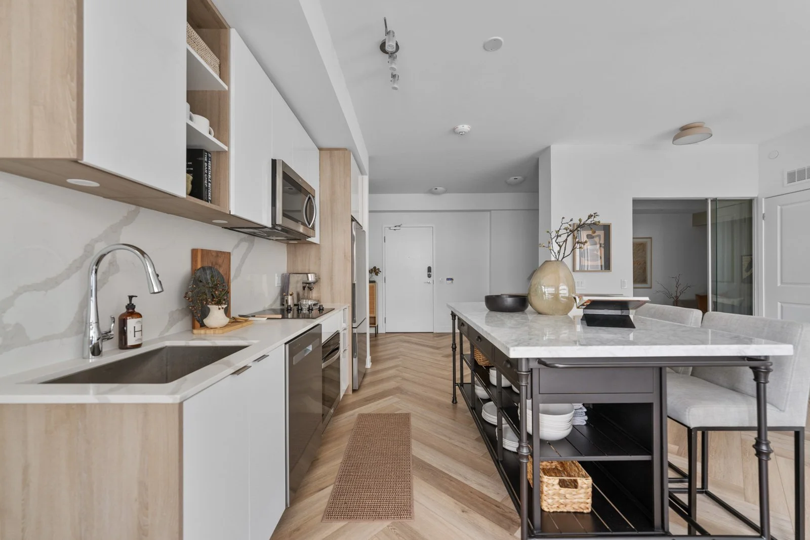 15.5 1128-543 richmond st-38.jpg