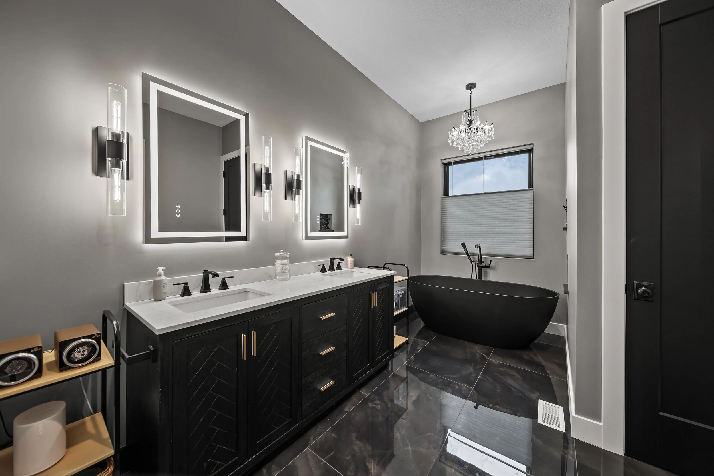 Moody 352 Madison Dr Riverdale IA19.jpg