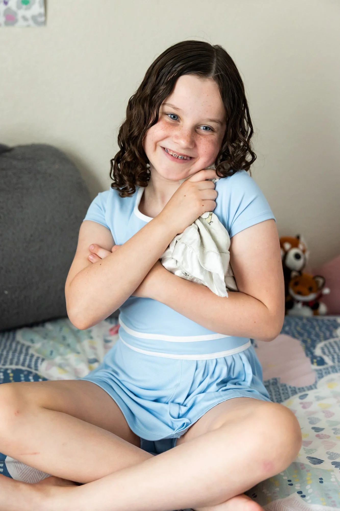 best-family-photographer-in-home-phoenix-yellow-room-photography-2.jpg