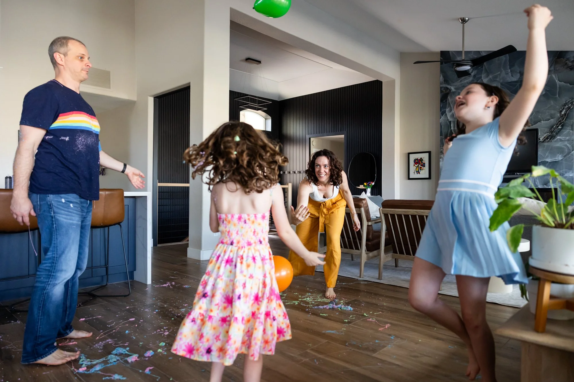 best-family-photographer-in-home-phoenix-yellow-room-photography-57.jpg