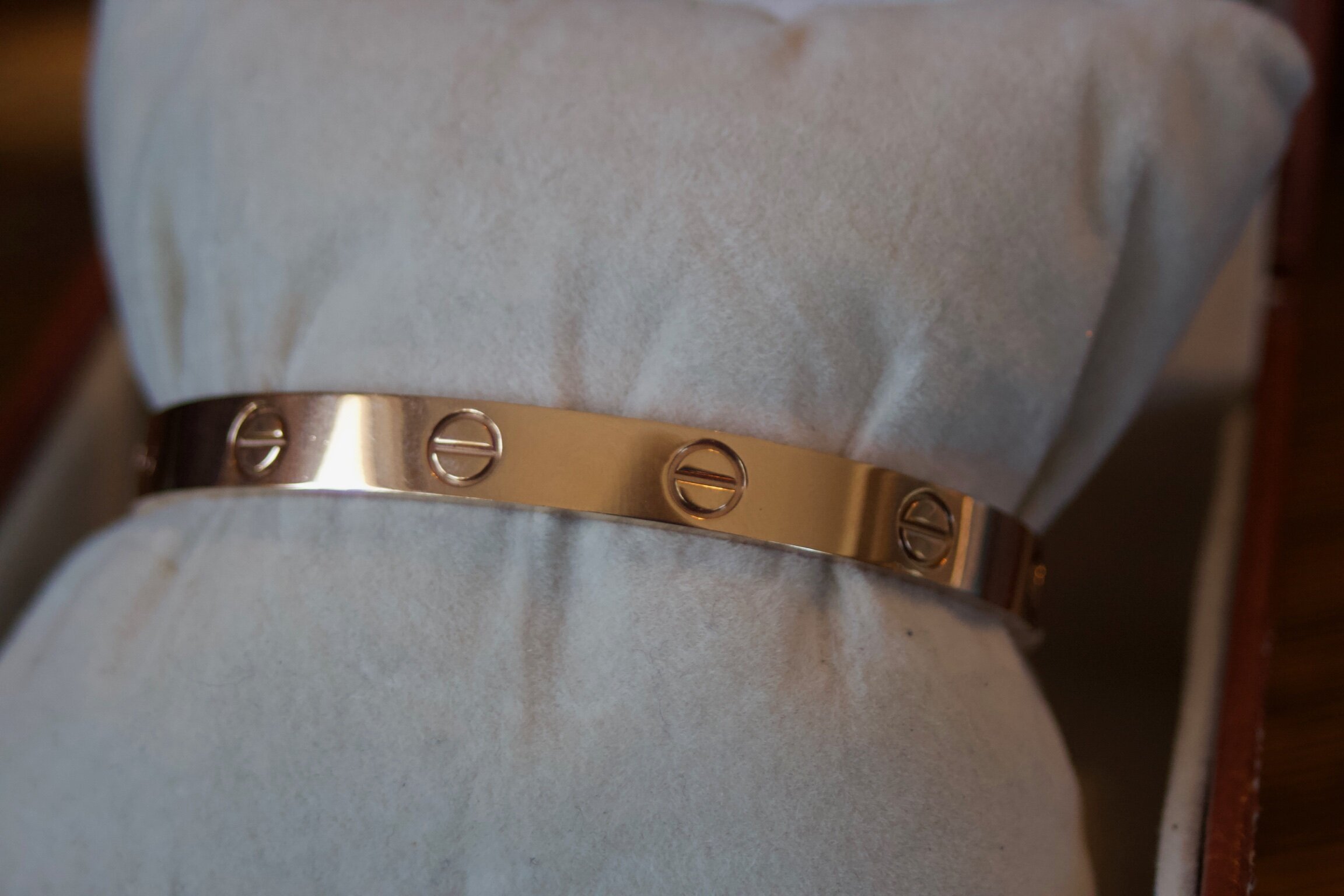 Cariter Love Bracelet