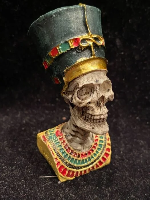 Memento Mori Skull Nefertiti Bust 