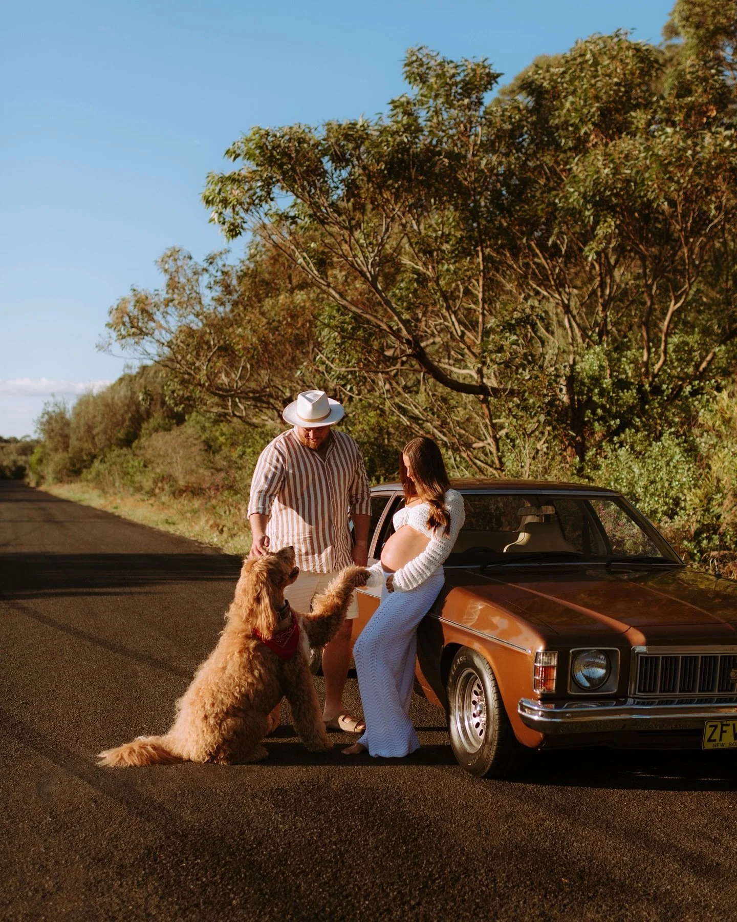 Dad&rsquo;s vintage car, a quiet stretch of road, and a season of life they&rsquo;ll never forget. 
Bringing something personal into a session always adds a little extra. Can&rsquo;t wait for the next shoot with these two (and their little guy!)

Wha