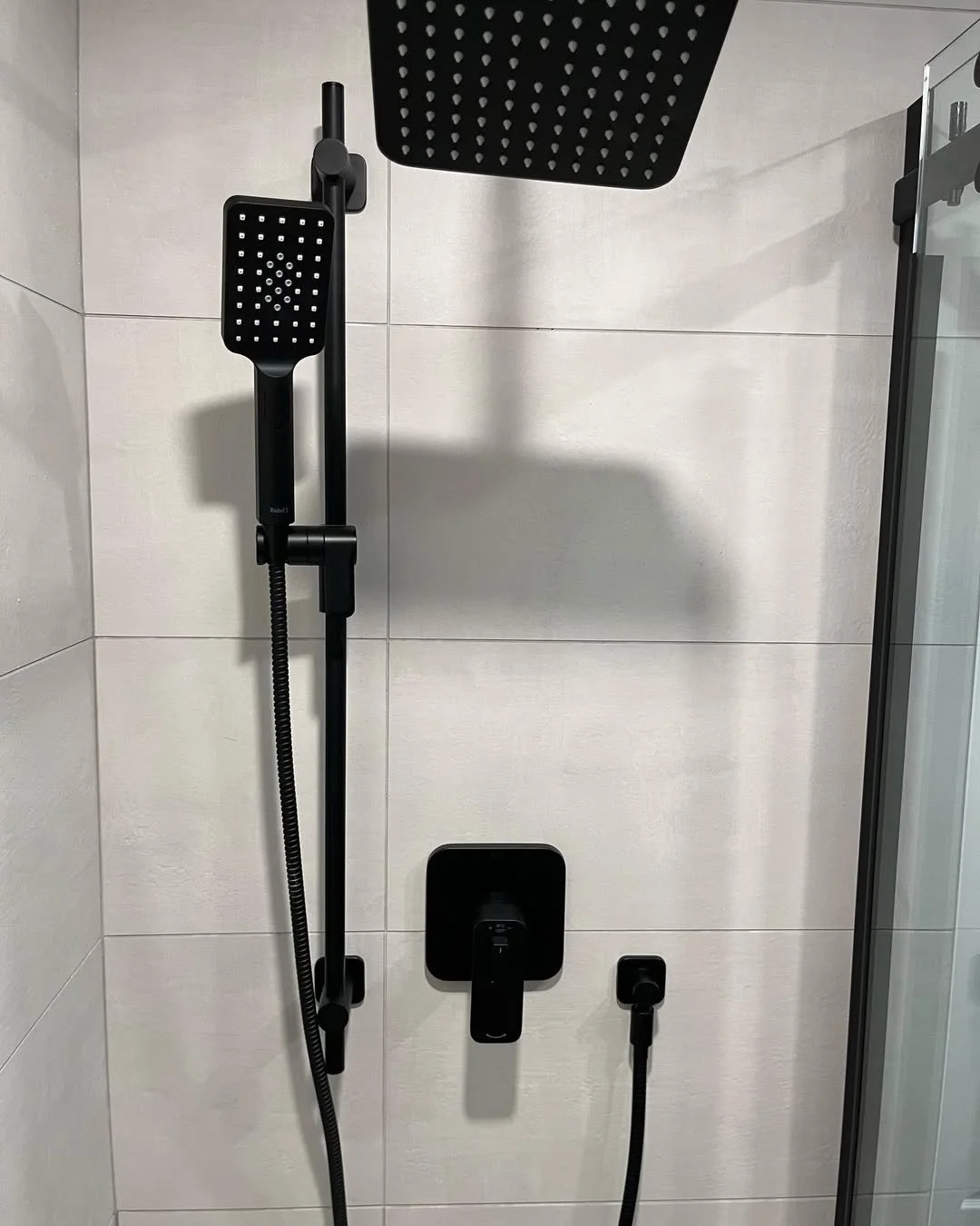 neda shower.jpg