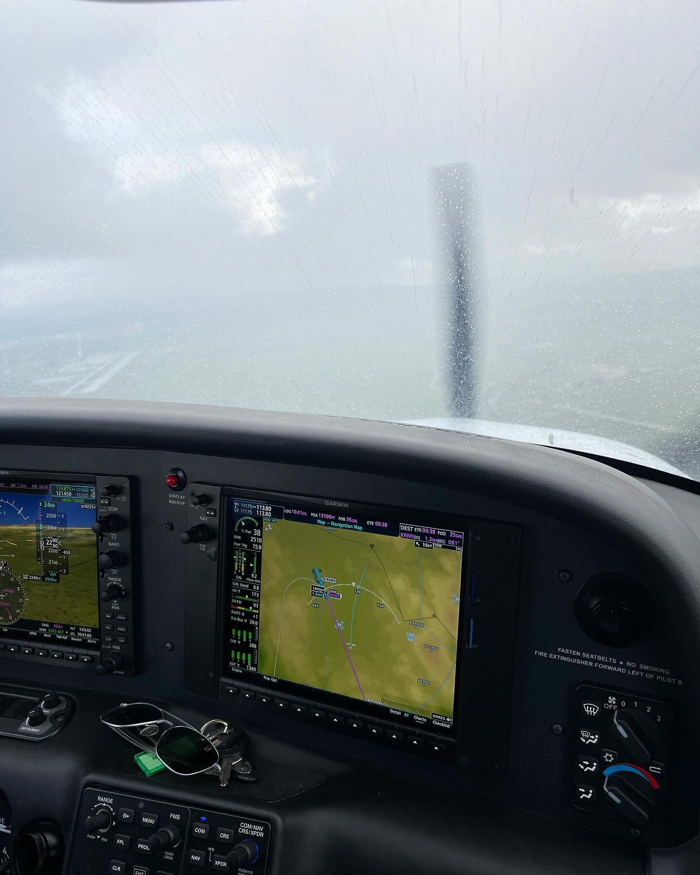 Coming up on overcast season in SoCal! 

How&rsquo;s your instrument proficiency? Grab one of our TCIs for some instrument proficiency practice!

#brbaviation #learntobrb #cirrusaircraft #cirrus #aviation #flying #cirruslife #cirruspilot #KSNA #ifrfl