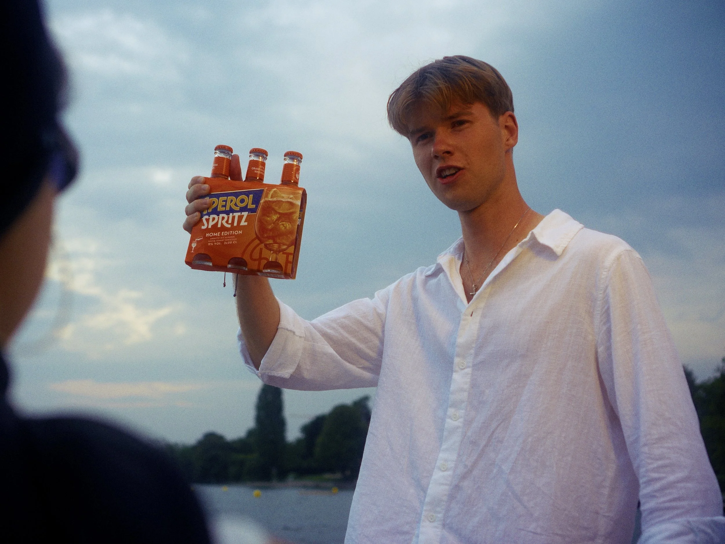 As my sister continues her journey within marketing, her next project centers around the romantic cinematic approach of the 70’s. A lonely woman by the sea, romanced by a bold stranger for a glass of Aperol. A drink neither of them can pronounce prop