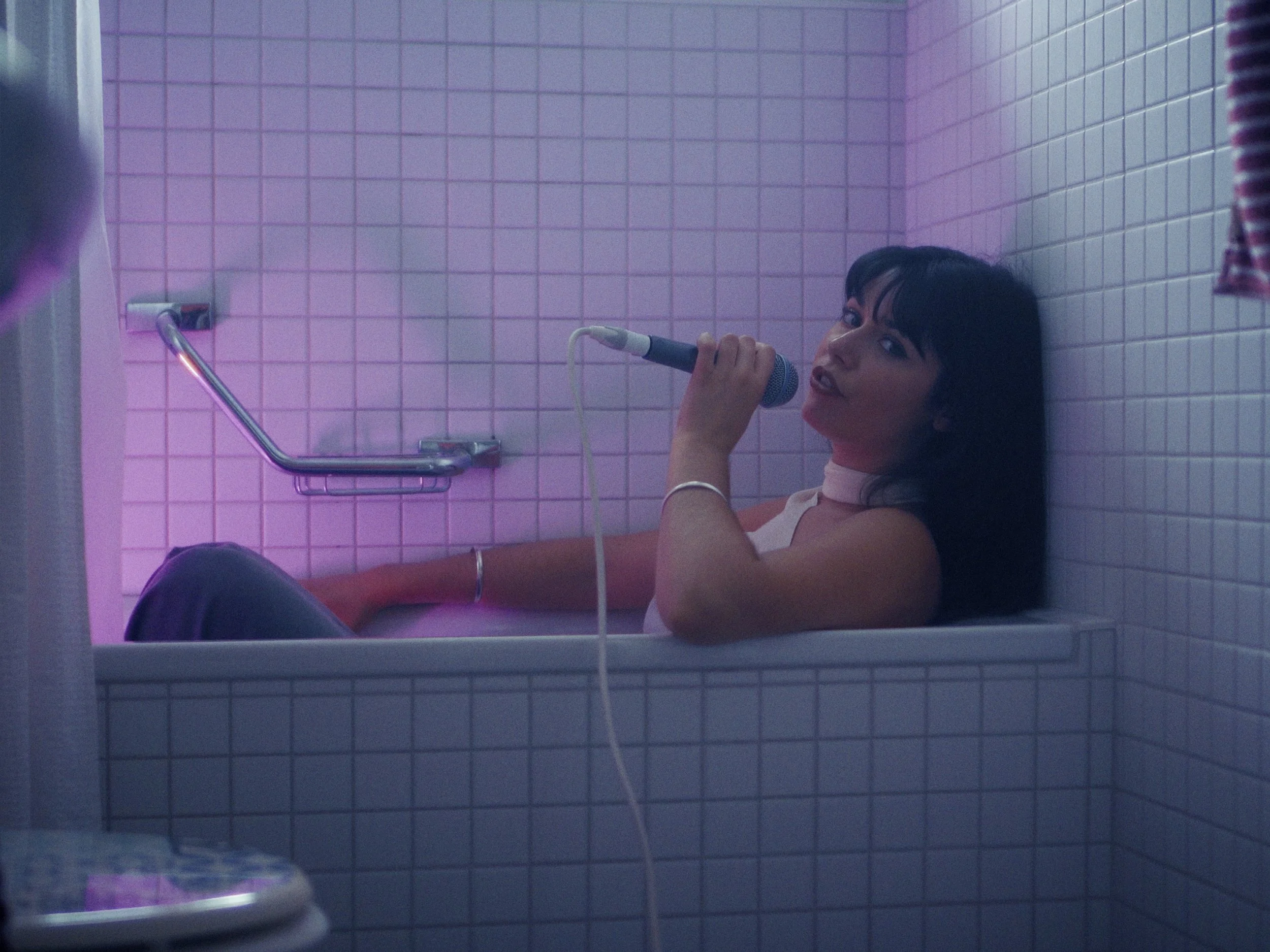 Azure recaptured the sassy attitude of one of her recent music videos My Girls. Cruising around her apartment whilst bringing some playful attitude she graces our ears with her live vocals once again.

Production Company: Sam A.G.R
Producer: Salma Su