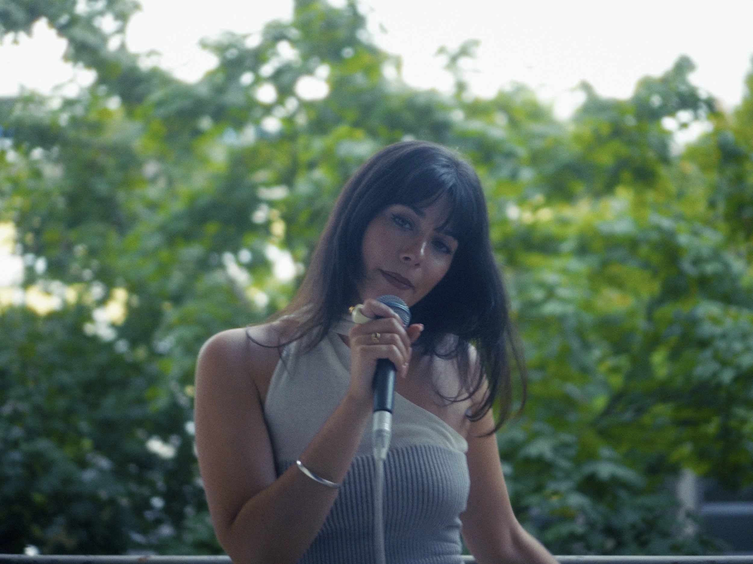 Azure recaptured the sassy attitude of one of her recent music videos My Girls. Cruising around her apartment whilst bringing some playful attitude she graces our ears with her live vocals once again.

Production Company: Sam A.G.R
Producer: Salma Su