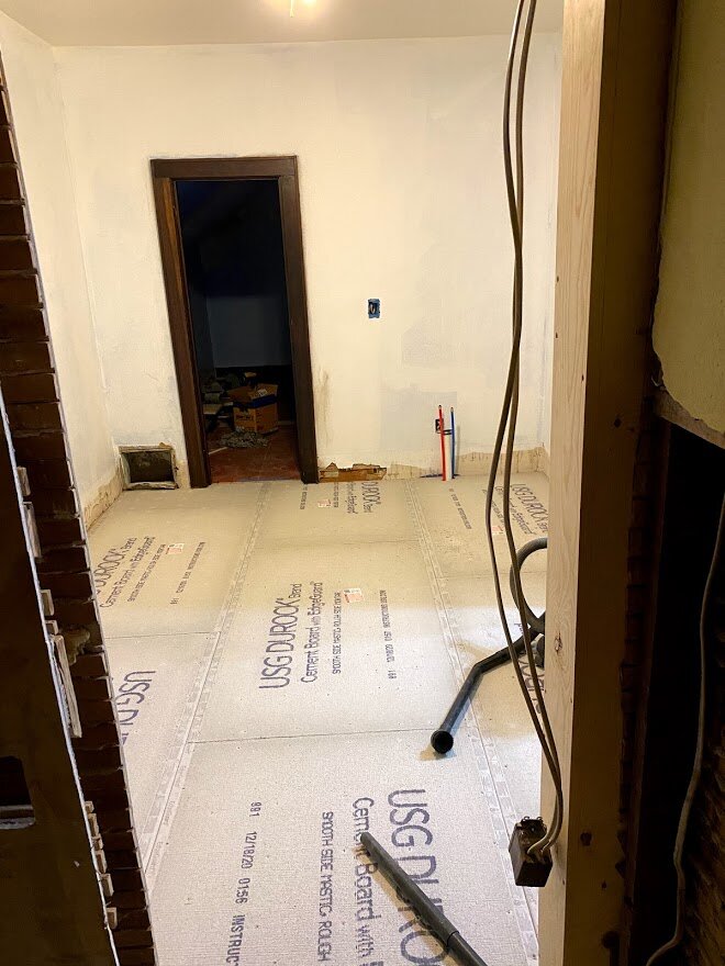 Cement board is installed and we are ready for tile!