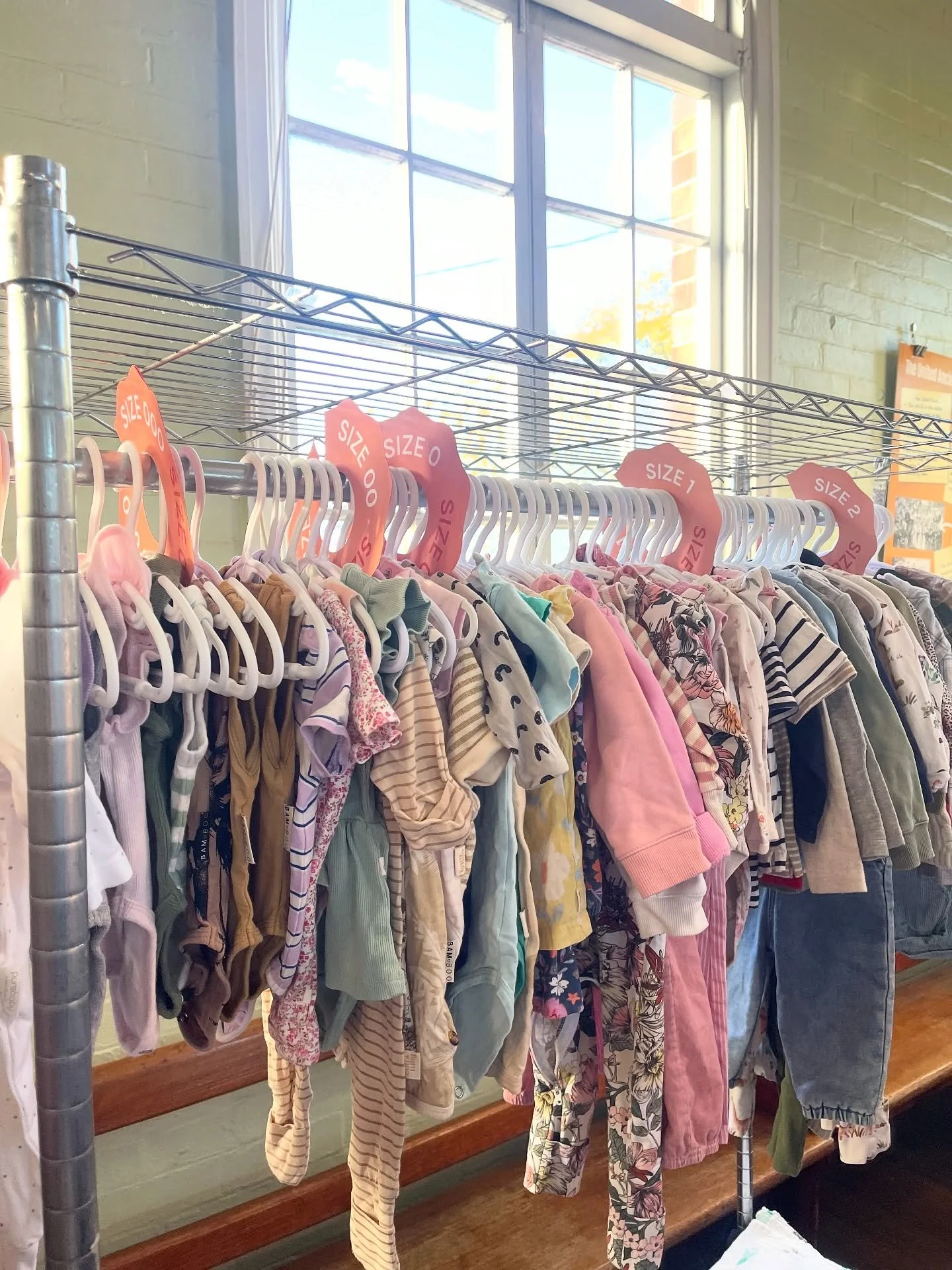 Limited stalls available! We only have 2 x Mini+Me Markets left for the year, so if you have an overflowing kids wardrobe book your stall now. Link in bio 🔗
What you can sell:
✨ Kids clothing and shoes
✨ Mums wardrobe 
✨ Kids small toys, books and