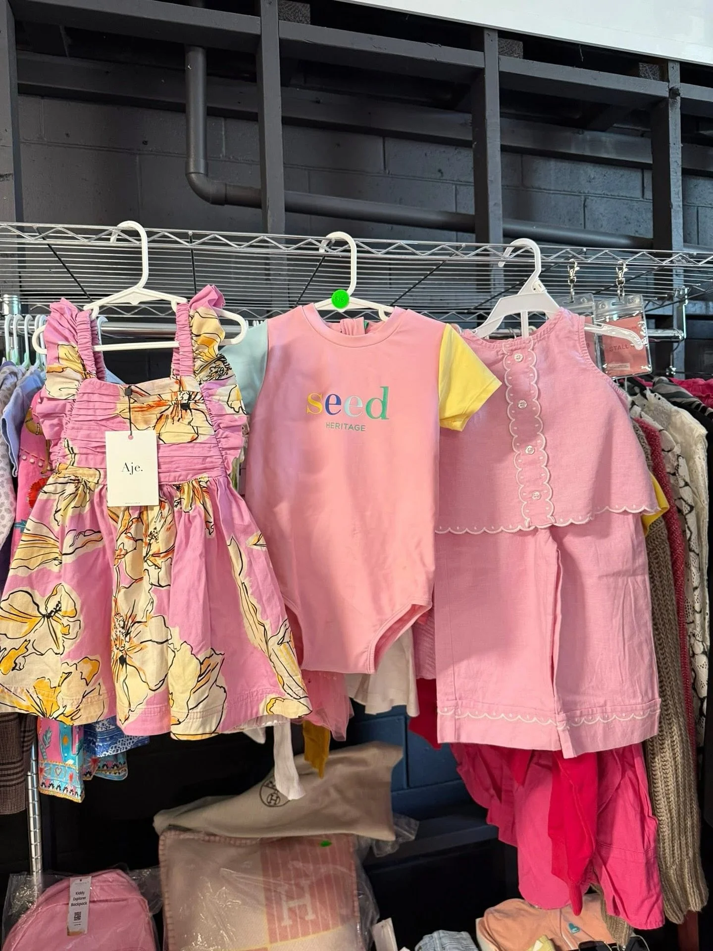 Calling Brisbane’s littlest fashion lovers, don’t miss tomorrows Mini+Me Market at Morningside and Milton! 
This is your chance to pick up some clothes, toys, books and more for Christmas. 🎄 
PLUS there’s going to be an amazing r