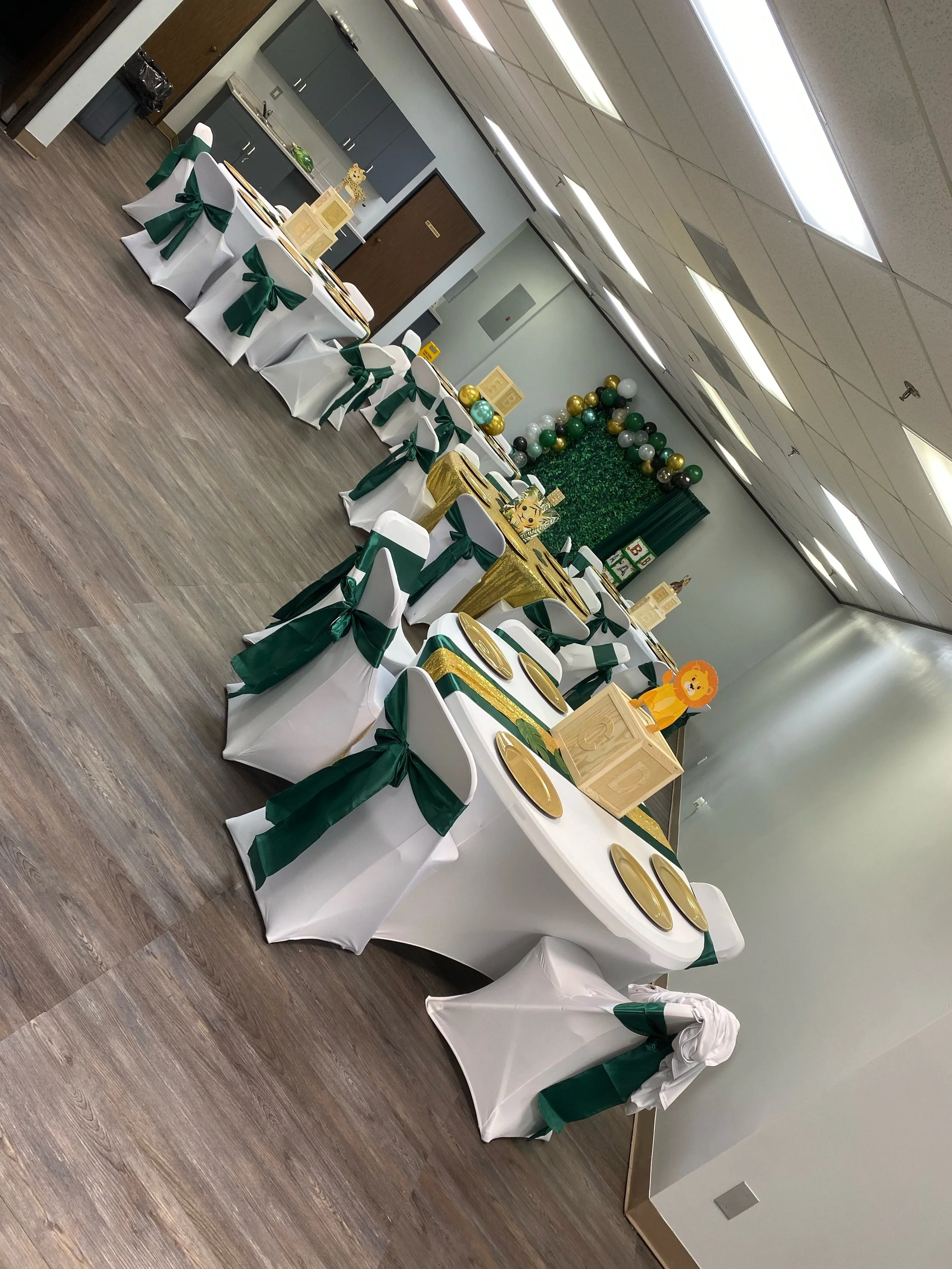 Here at Crystal Hall- Diamond Event Center lll you are able to have an intimate event, baby shower, meetings, and more.