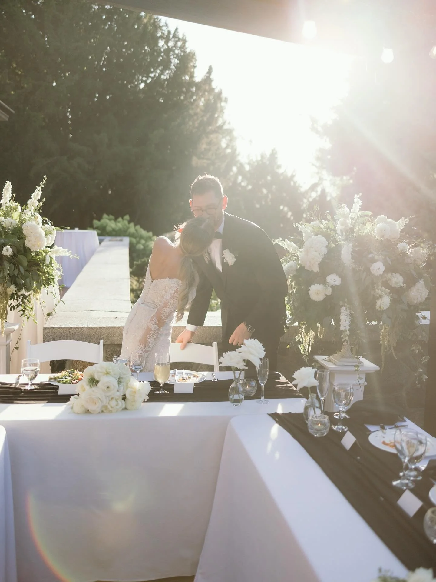 Black and white like the classic romance movies 🎥 🖤🤍

Decor @ellssievents
Photographer @marielmacleanphotography
Venue @cecilgreenparkhouse
Coordinator @theweddingconciergecanada
Dress @lisasbridal
Florist @vjplantshop
Catering @sage.ubc
Opera @sy