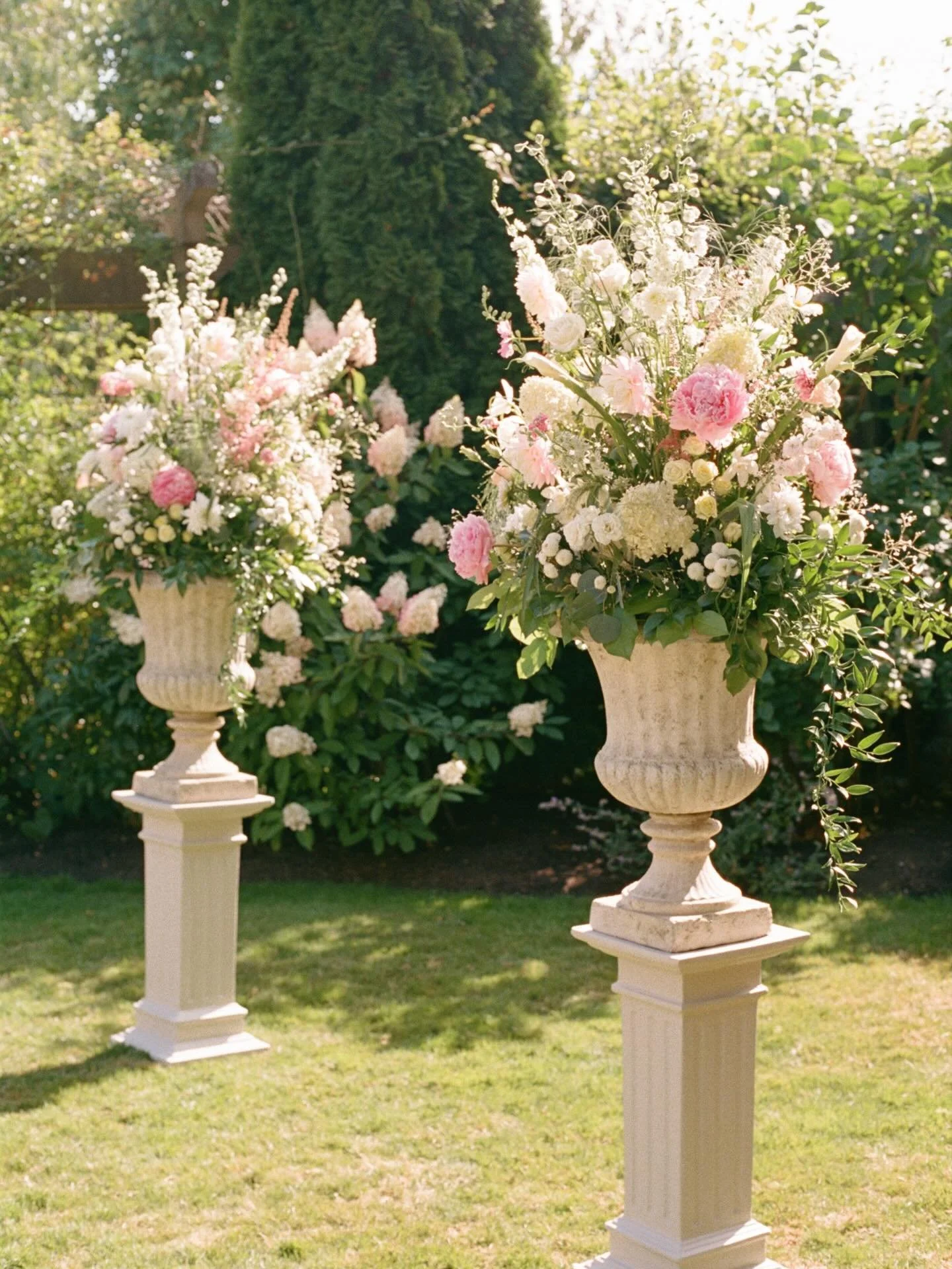I&rsquo;m not crying, you are! 😭😭

Pillars &amp; Urns @ellssievents 
Florals @confettifloral 
Venue @hycroftuwcv 
Photographer @georgiajohnstonphotography 

Wedding rentals Vancouver, event decor Vancouver, pillar rentals near me