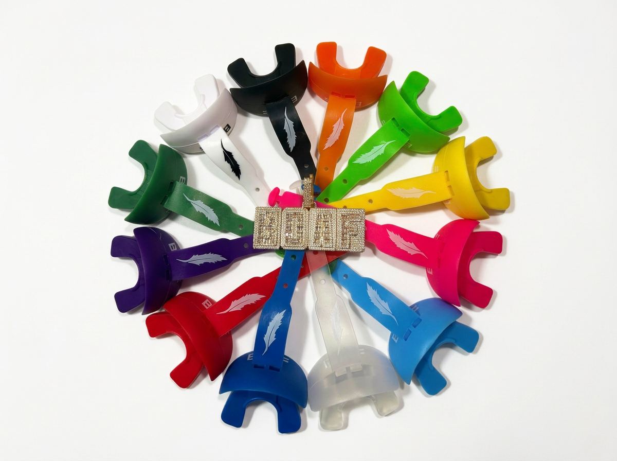 Mouthpieces White Logo