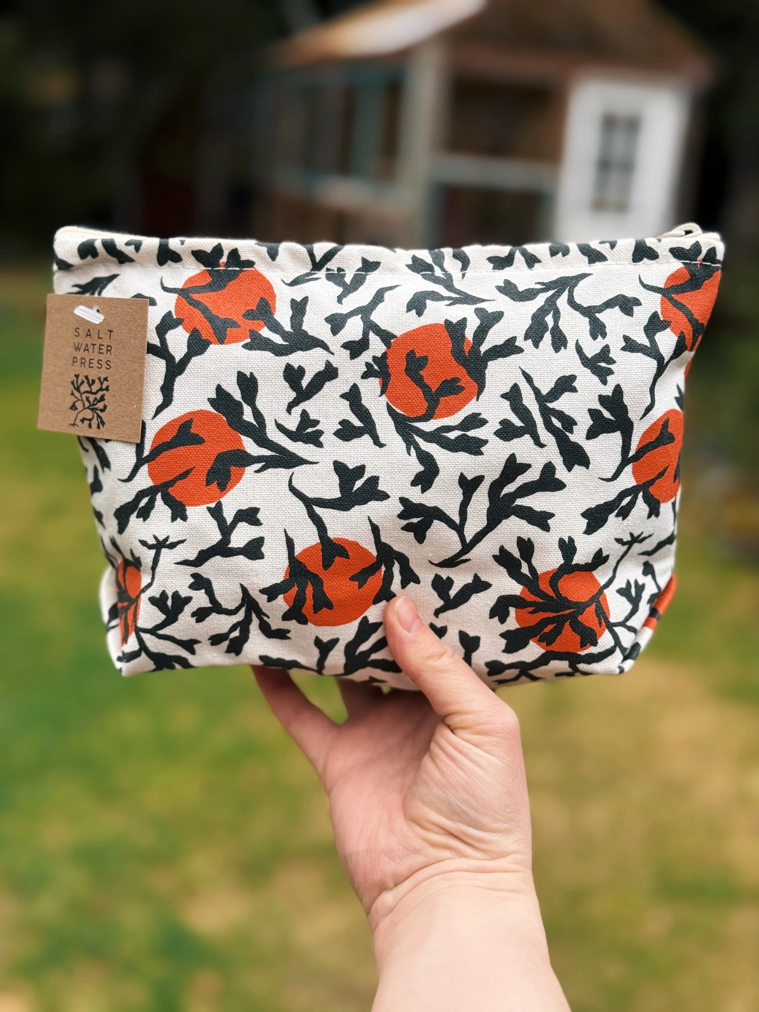 Rockweed pouch 4.jpg