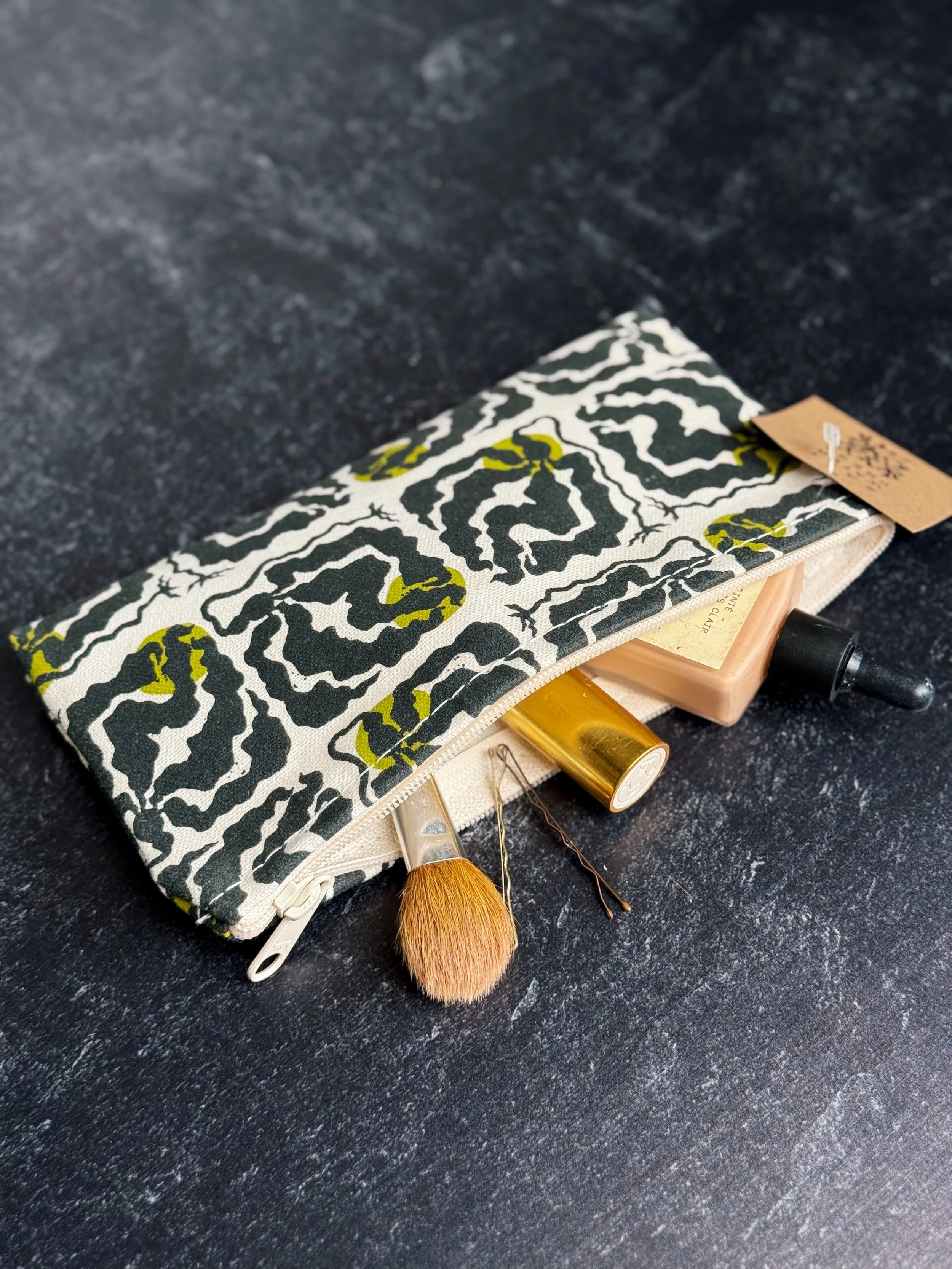 Bullkelp pouch 5.jpg