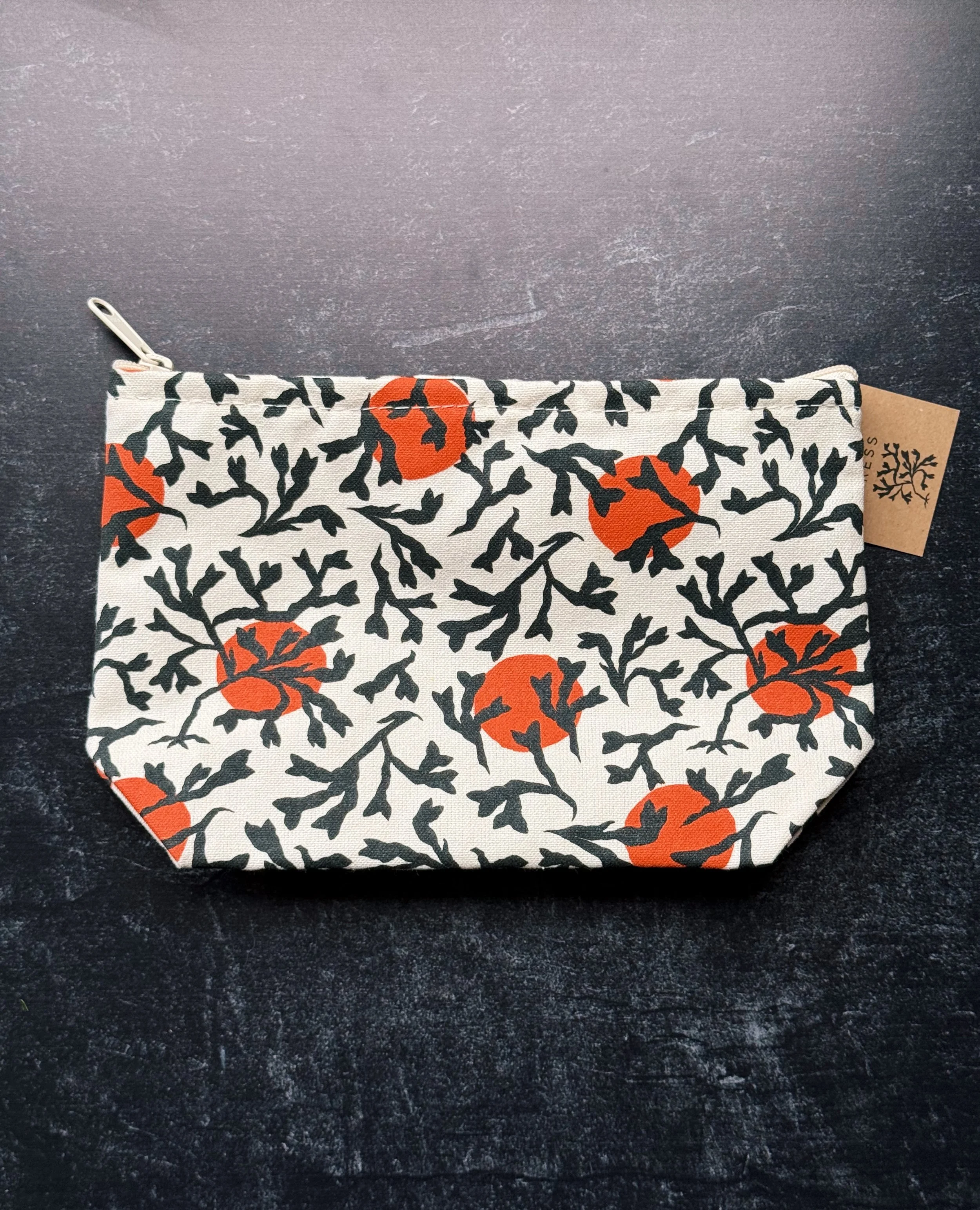 Rockweed pouch 3.jpg