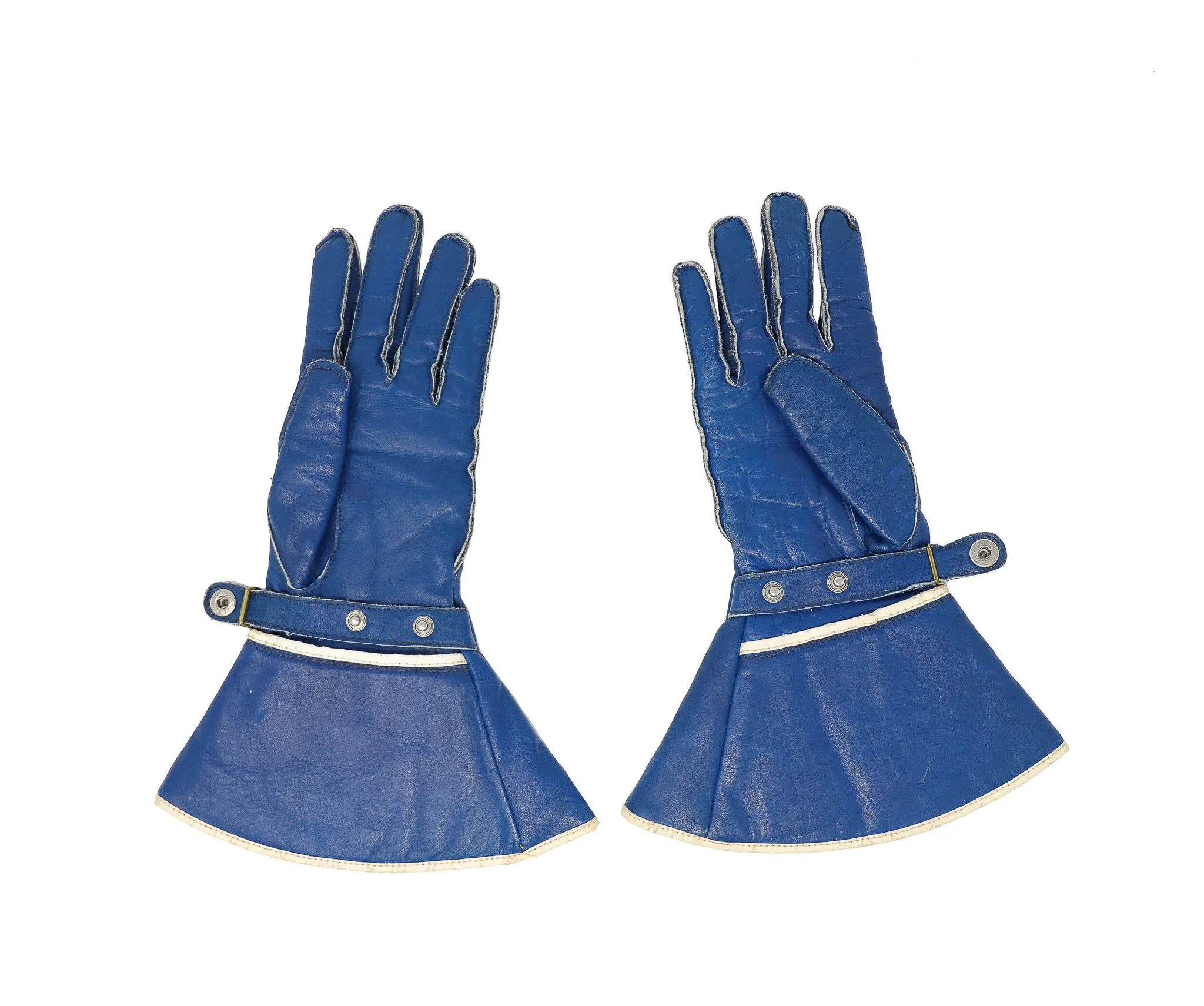 COFV_BlueLeatherGloves_1.jpg