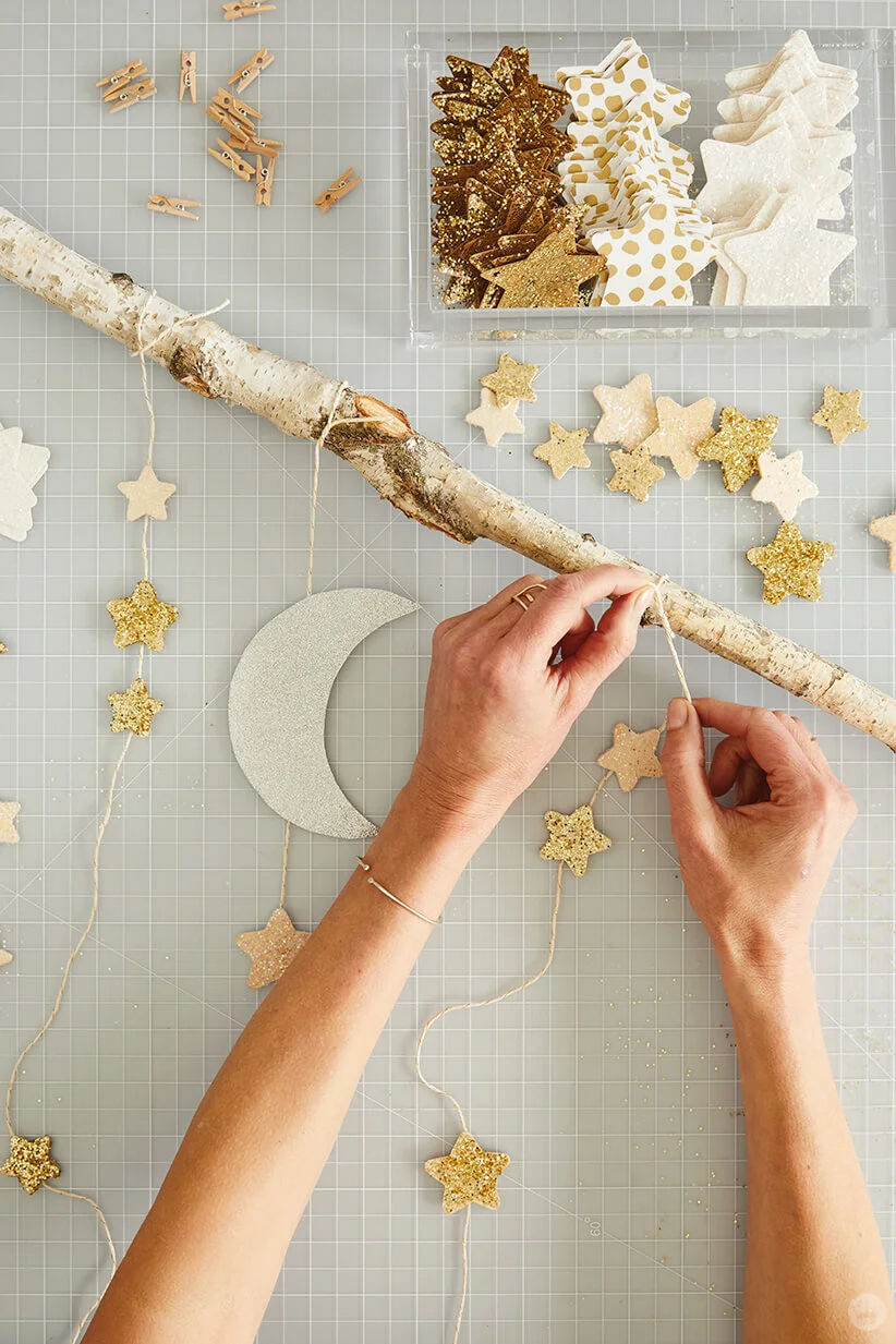 Star-Wall-Hanging-_-thinkmakeshareblog-4.jpeg